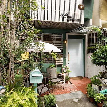 Cozy Cozy Hostel Tainan Buitenkant foto