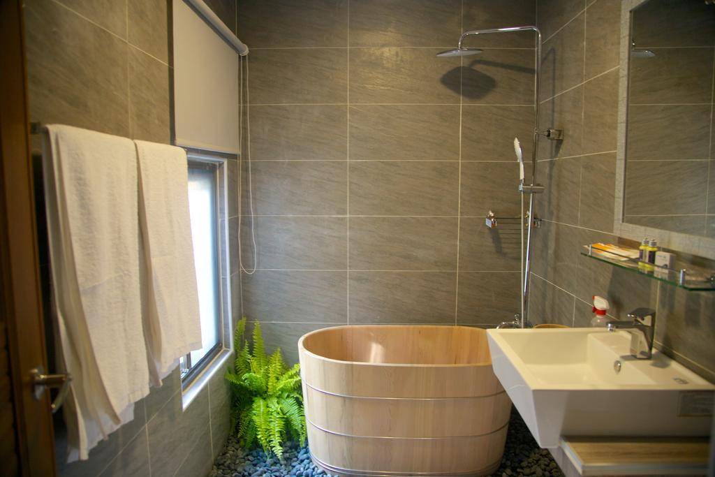 Cozy Cozy Hostel Tainan Buitenkant foto