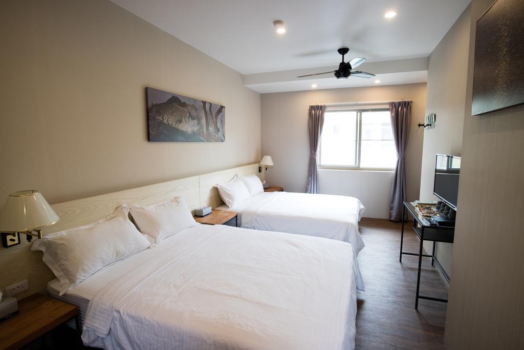 Cozy Cozy Hostel Tainan Buitenkant foto