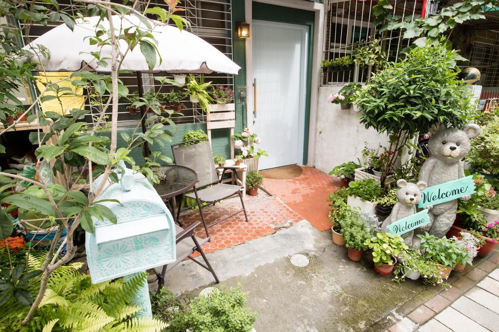 Cozy Cozy Hostel Tainan Buitenkant foto