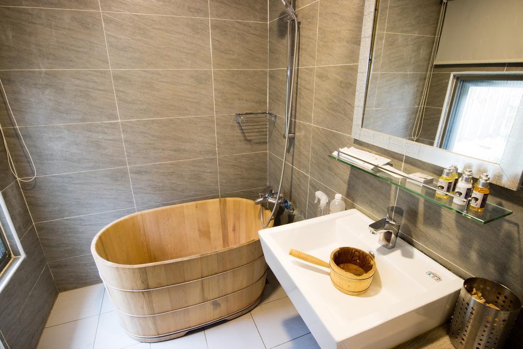 Cozy Cozy Hostel Tainan Buitenkant foto