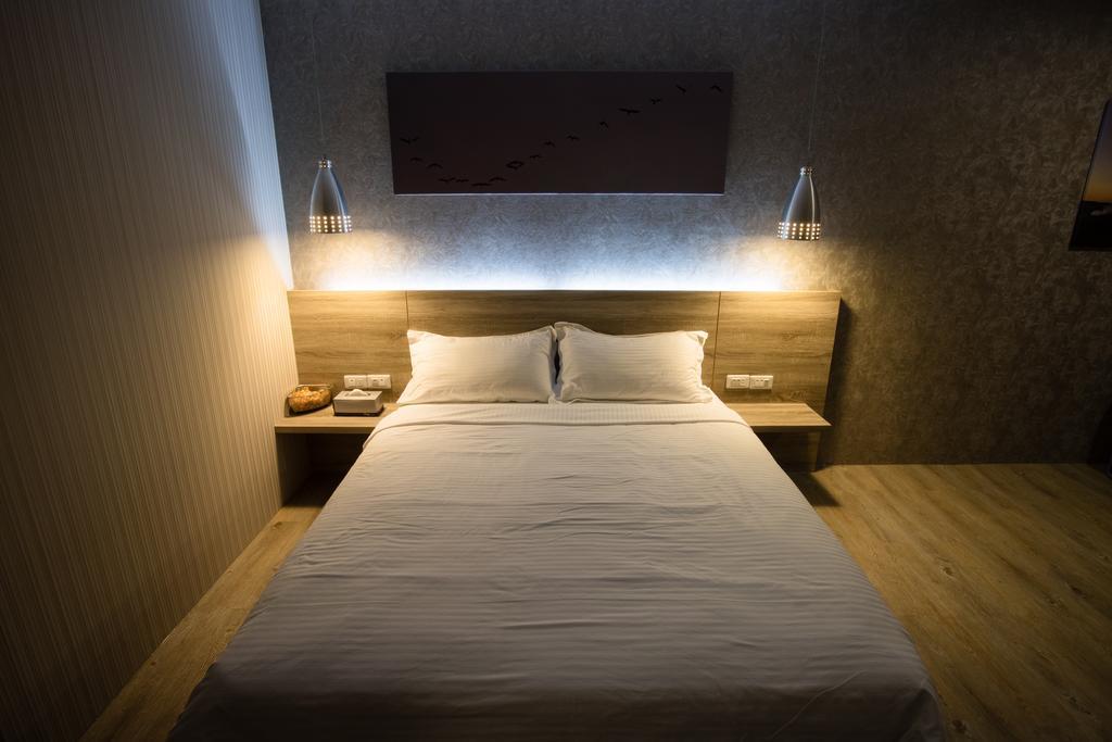 Cozy Cozy Hostel Tainan Buitenkant foto