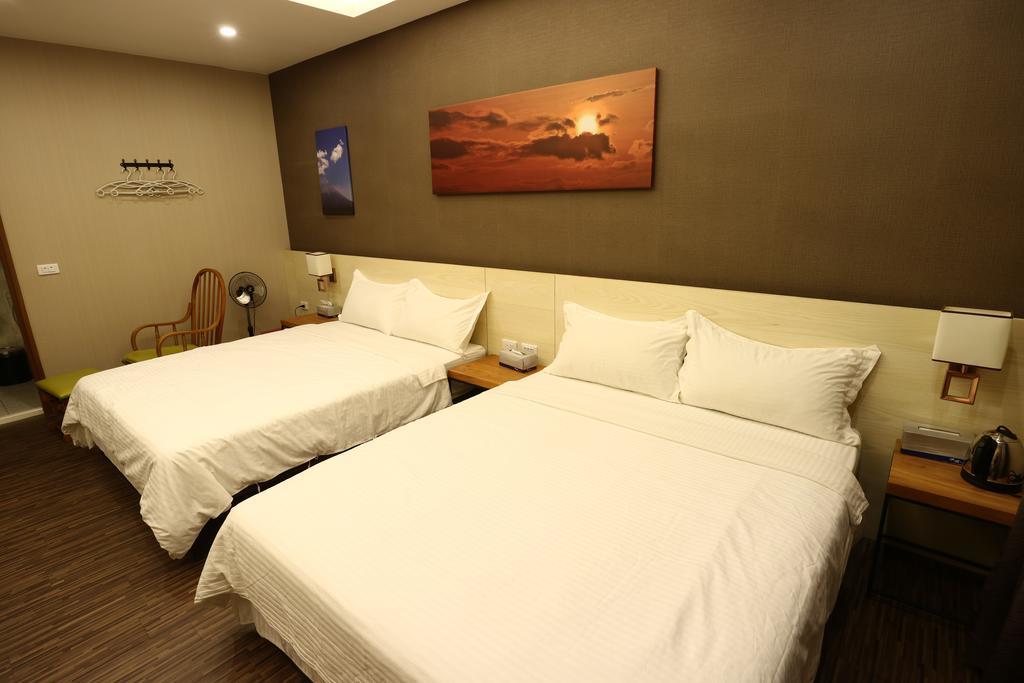 Cozy Cozy Hostel Tainan Buitenkant foto