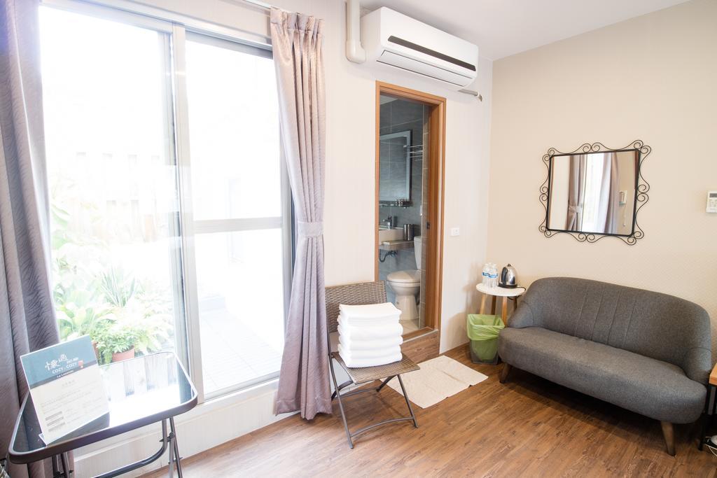 Cozy Cozy Hostel Tainan Buitenkant foto