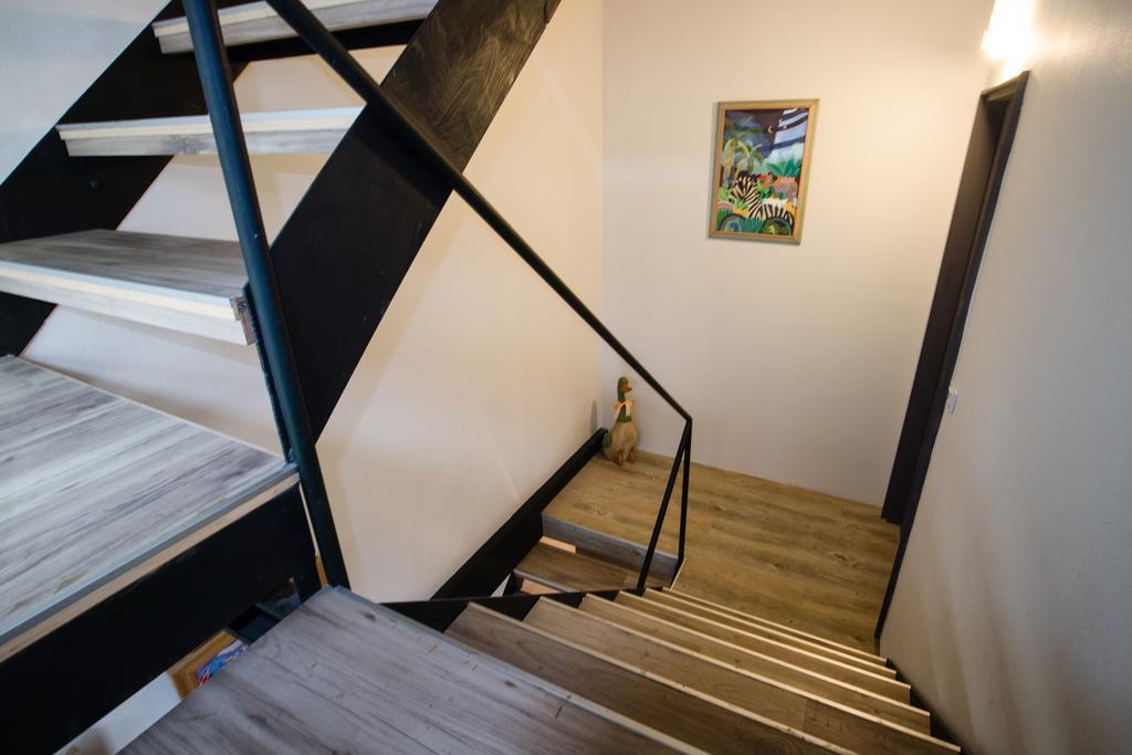 Cozy Cozy Hostel Tainan Buitenkant foto